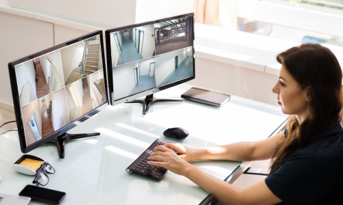 Choosing the Right CCTV System for Your Home or Business, A Complete Guide to Surveillance Solutions